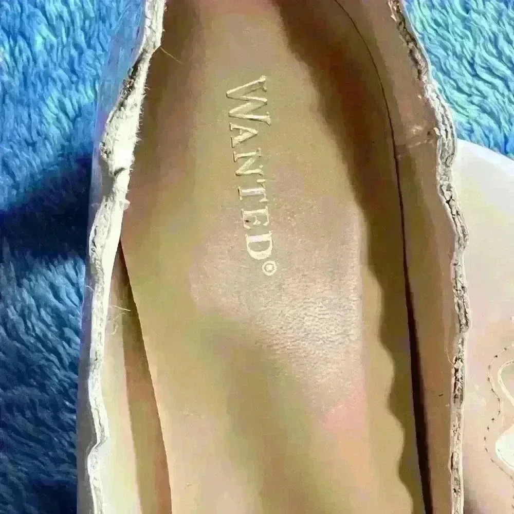 Beige faux patten leather scallop heels size 8#classy#girly#oldmoney#femine - Picture 3 of 10